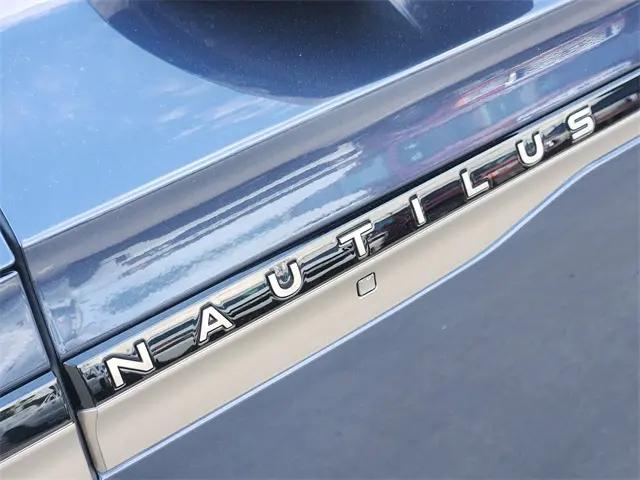 2024 Lincoln Nautilus Black Label