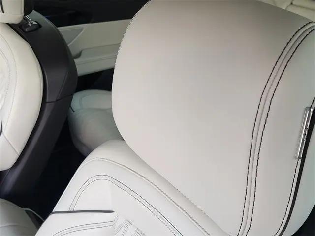 2024 Lincoln Nautilus Black Label
