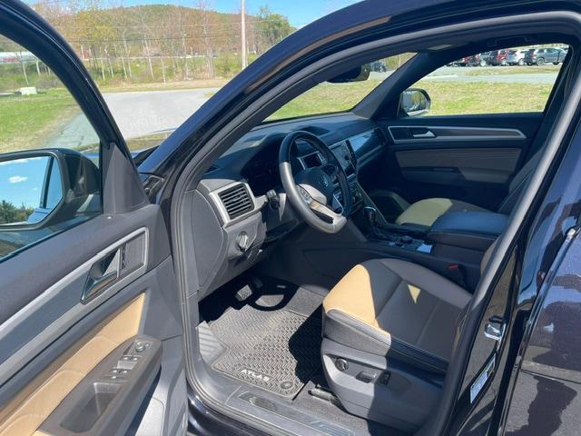 2022 Volkswagen Atlas Cross Sport 3.6L V6 SE w/Technology