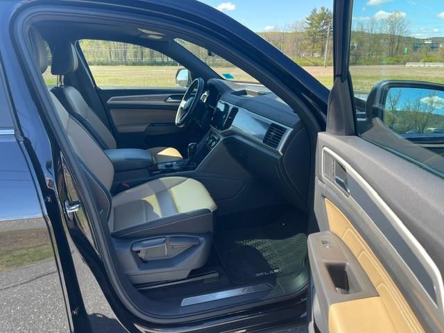 2022 Volkswagen Atlas Cross Sport 3.6L V6 SE w/Technology