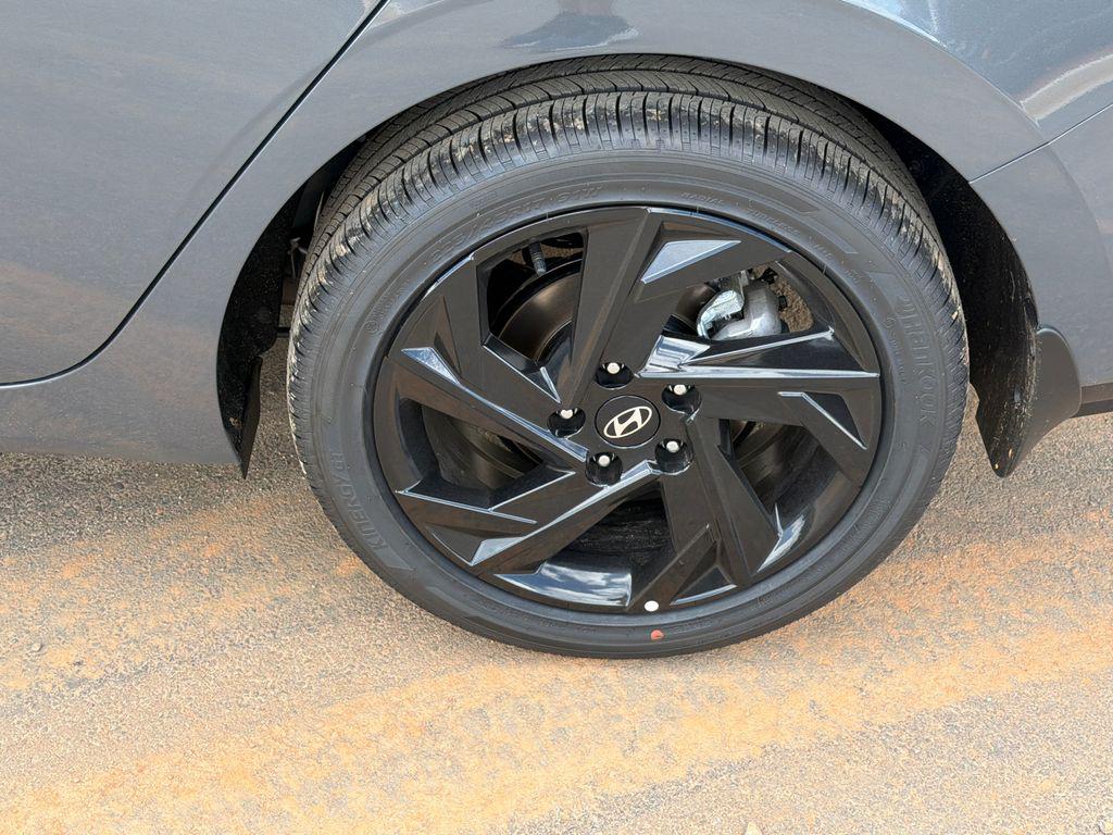 Photo 18