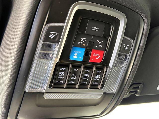 2026 Ram 1500 Laramie Crew Cab 4x4 57 Box