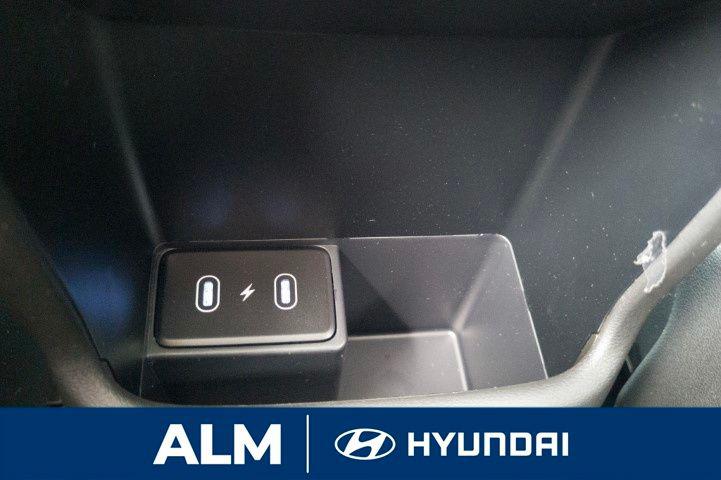 New 2026 Black Hyundai SE FWD image 20
