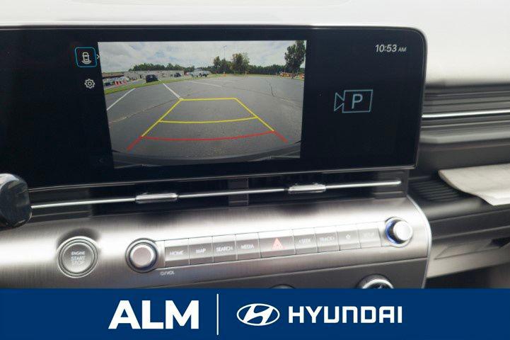 New 2026 Black Hyundai SE FWD image 21