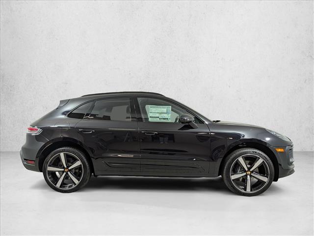 2026 Porsche Macan AWD
