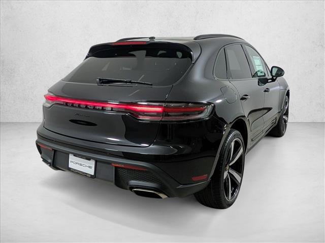 2026 Porsche Macan AWD