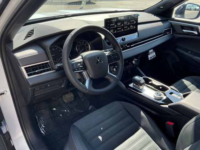 2026 Mitsubishi Outlander LE 1.5T S-AWC