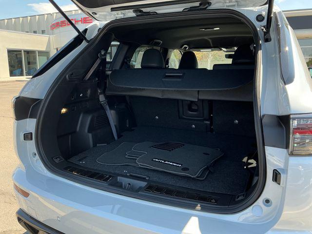 2026 Mitsubishi Outlander LE 1.5T S-AWC