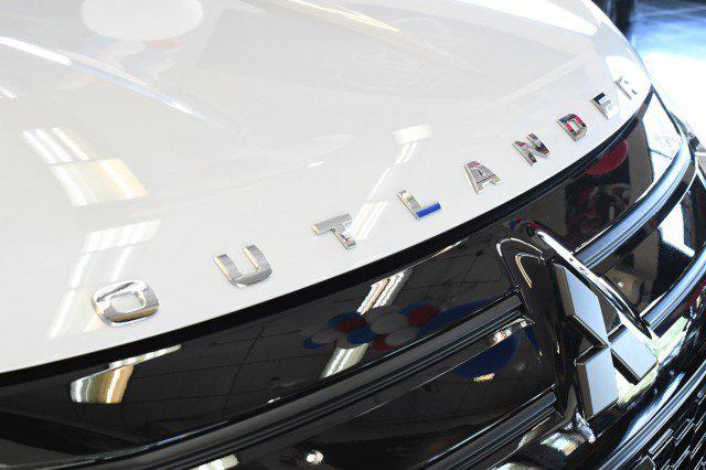 2026 Mitsubishi Outlander LE 1.5T S-AWC