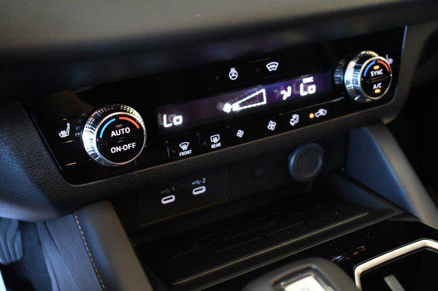 2026 Mitsubishi Outlander LE 1.5T S-AWC