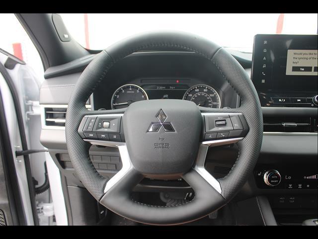 2026 Mitsubishi Outlander LE 1.5T 2WD