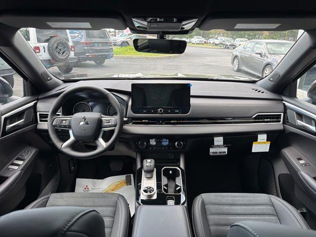2026 Mitsubishi Outlander LE 1.5T S-AWC