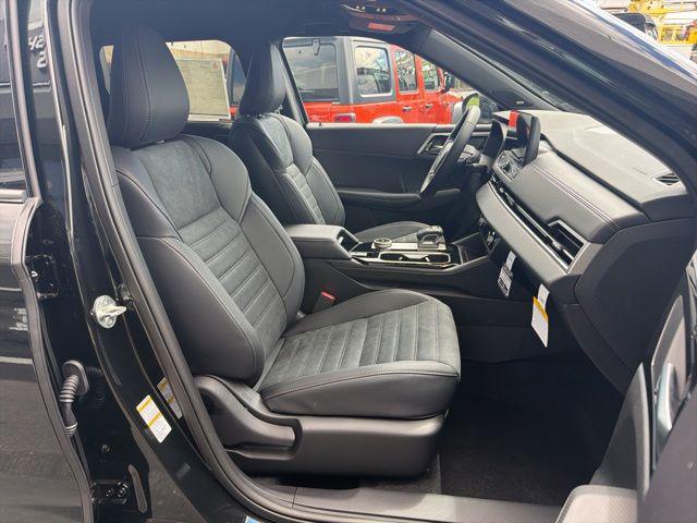 2026 Mitsubishi Outlander LE 1.5T S-AWC