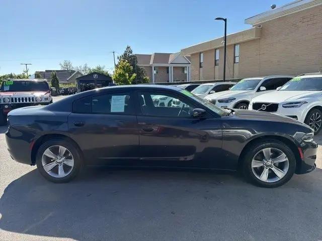 2016 Dodge Charger SXT