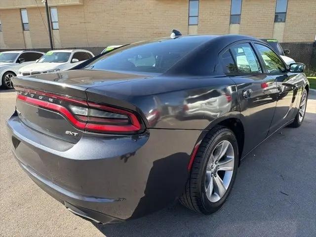 2016 Dodge Charger SXT