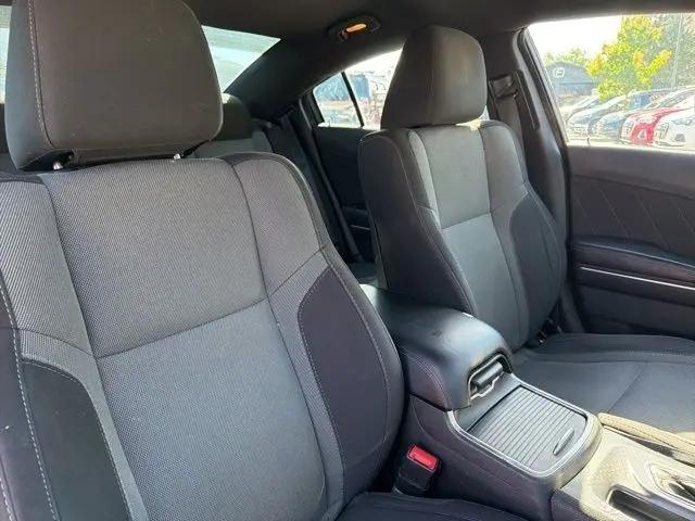 2016 Dodge Charger SXT