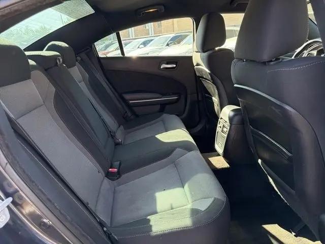 2016 Dodge Charger SXT