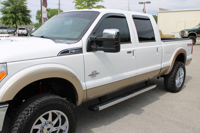 2011 Ford F-350 Lariat Crew Cab 4WD