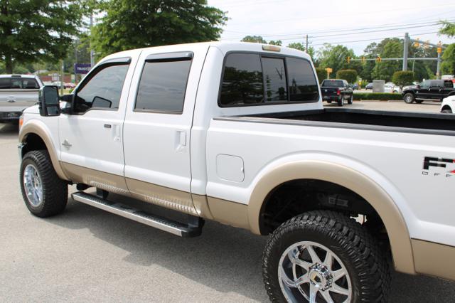 2011 Ford F-350 Lariat Crew Cab 4WD