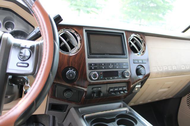 2011 Ford F-350 Lariat Crew Cab 4WD