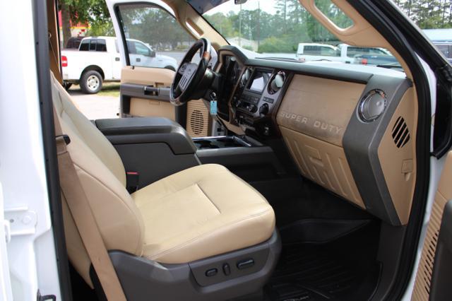 2011 Ford F-350 Lariat Crew Cab 4WD