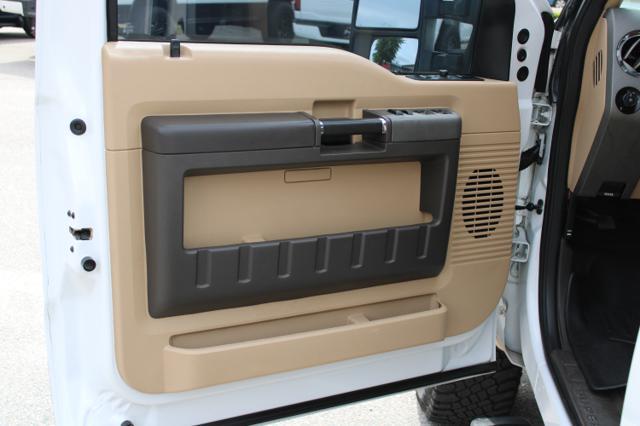 2011 Ford F-350 Lariat Crew Cab 4WD
