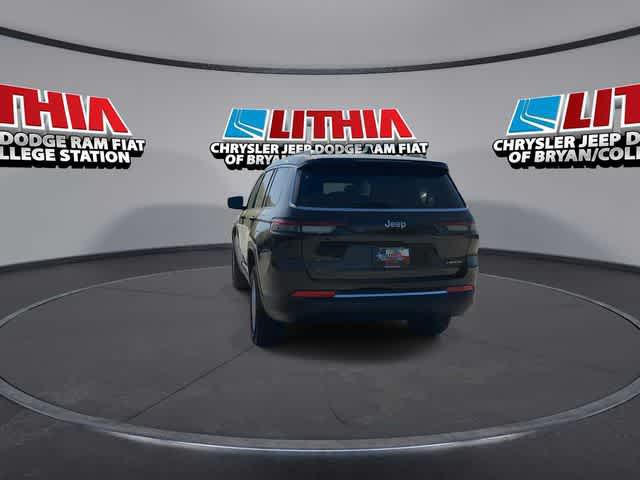 2026 Jeep Grand Cherokee L Laredo 4x2