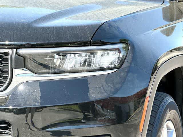 2026 Jeep Grand Cherokee L Laredo 4x2