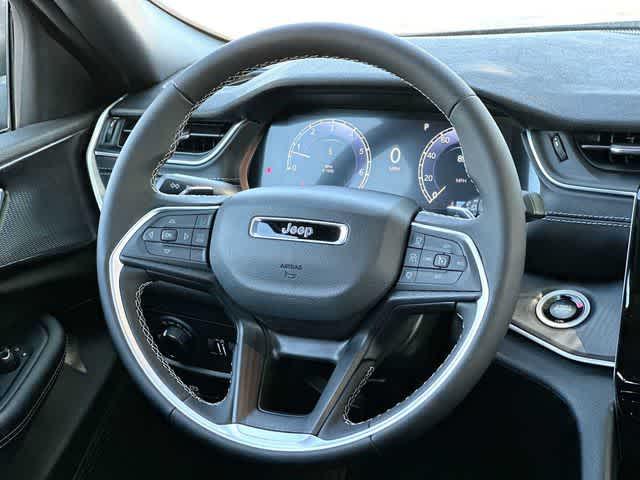 2026 Jeep Grand Cherokee L Laredo 4x2