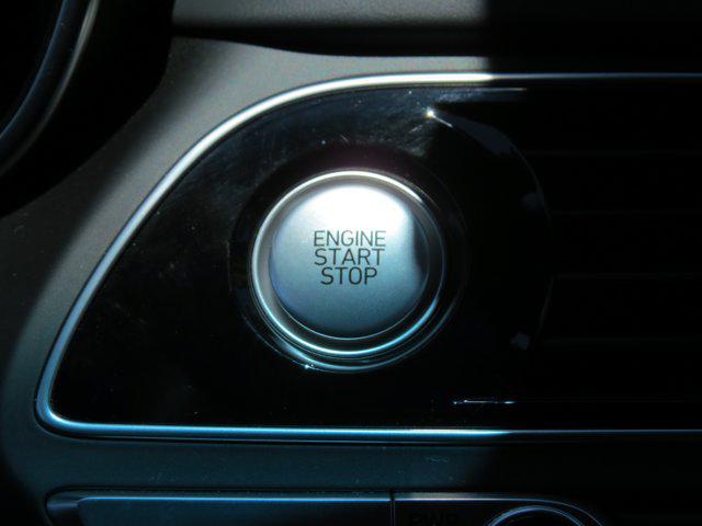 2022 Genesis G70 2.0T RWD