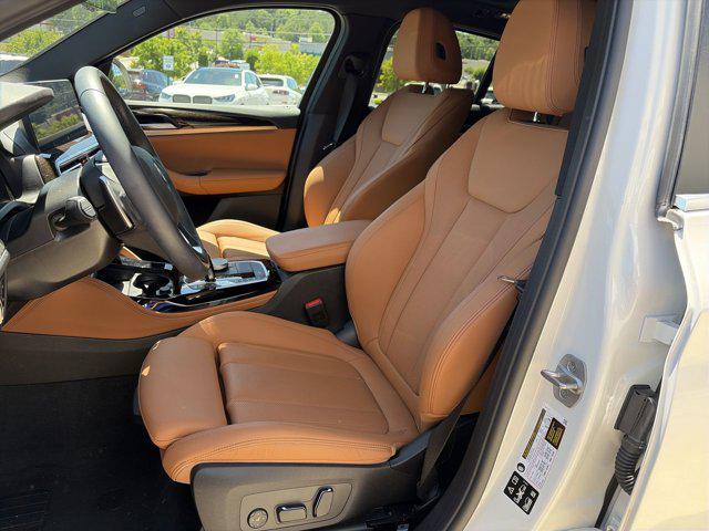 2025 BMW X4 xDrive30i