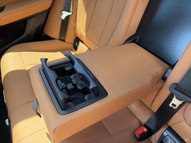 2025 BMW X4 xDrive30i