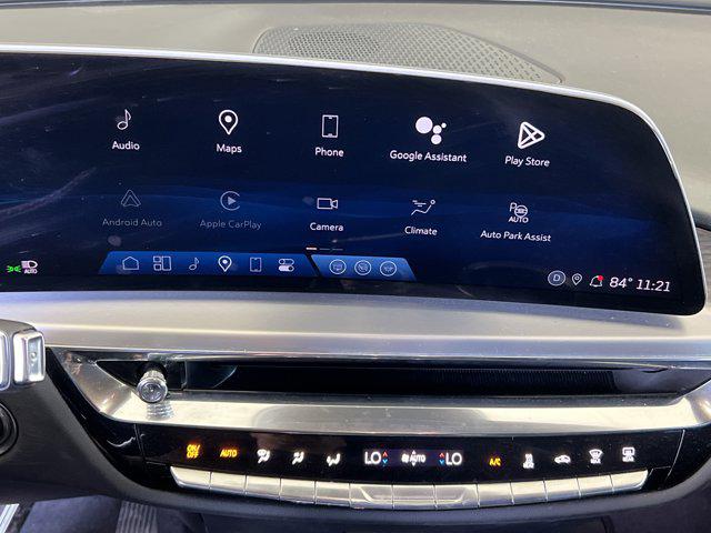 2024 Cadillac iQ Luxury w/1SC