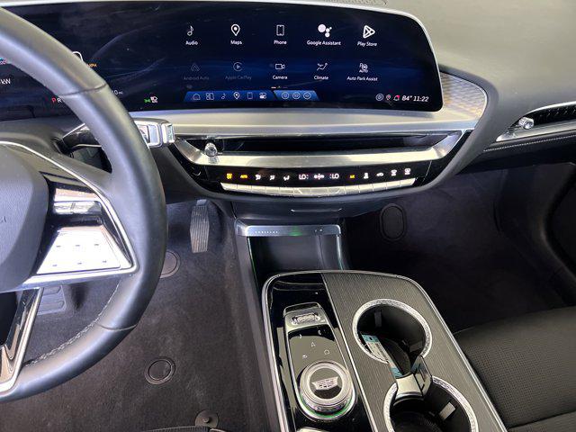 2024 Cadillac iQ Luxury w/1SC