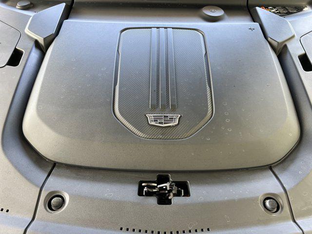 2024 Cadillac iQ Luxury w/1SC