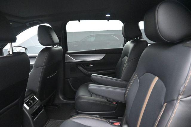 2025 Mazda X-90 Premium Plus Package