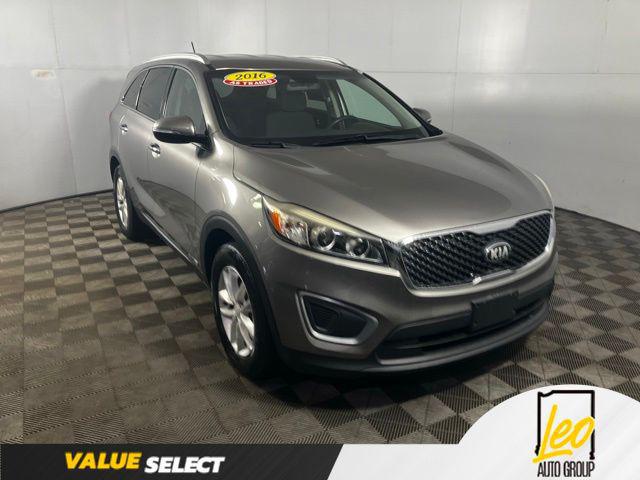 2016 Kia Sorento 3.3L LX