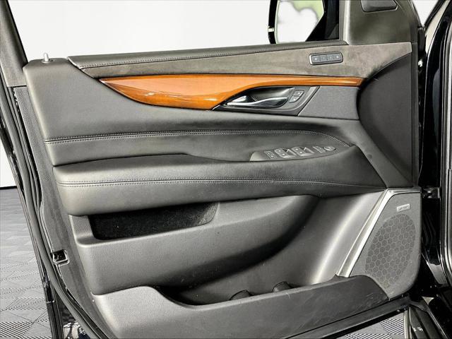 2020 Cadillac Escalade 4WD Luxury
