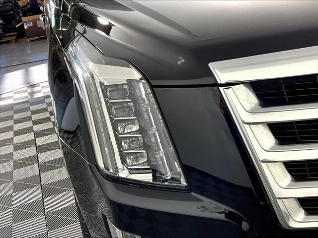 2020 Cadillac Escalade 4WD Luxury