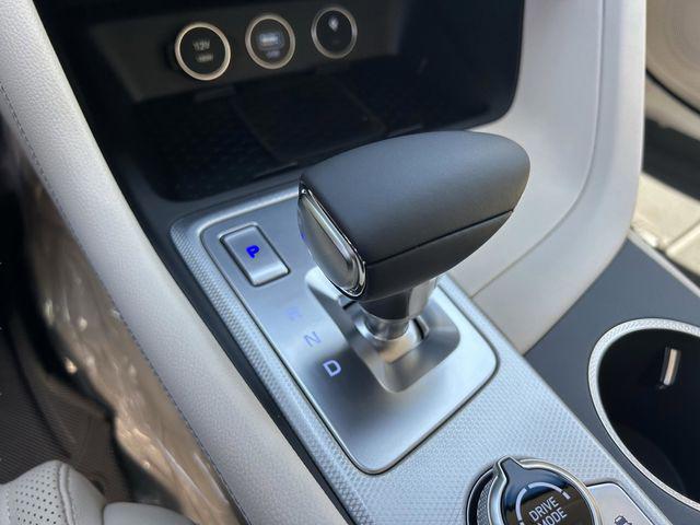 2026 Genesis G70 2.5T RWD Prestige