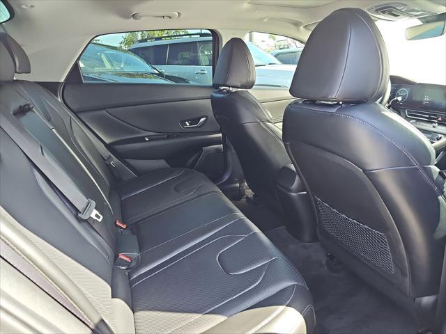 2022 Hyundai Elantra Hybrid Limited