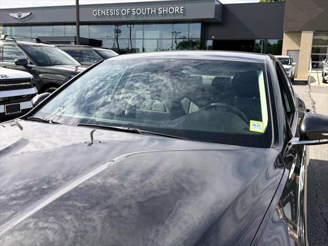 2022 Genesis G70 2.0T AWD