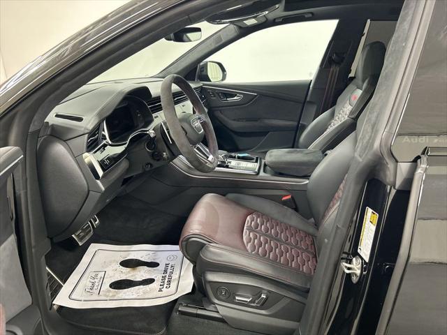 2025 Audi RS Q8 quattro Tiptronic