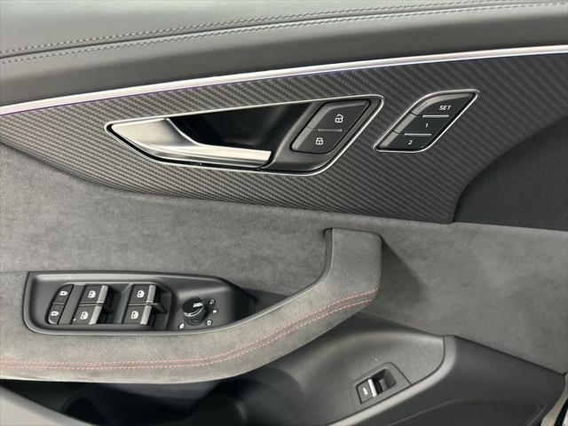 2025 Audi RS Q8 quattro Tiptronic