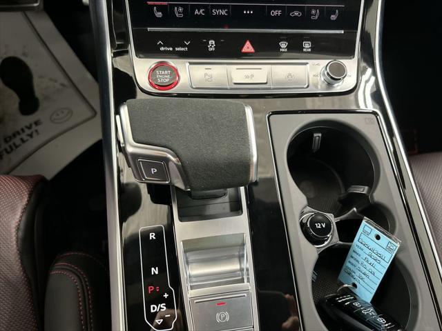 2025 Audi RS Q8 quattro Tiptronic