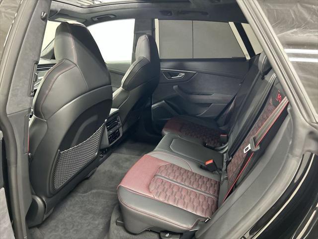 2025 Audi RS Q8 quattro Tiptronic