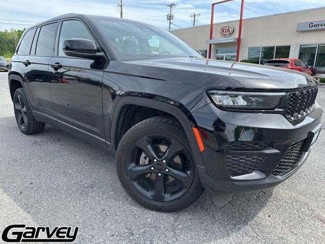 2023 Jeep Grand Cherokee Altitude 4x4 for sale in Queensbury, NY