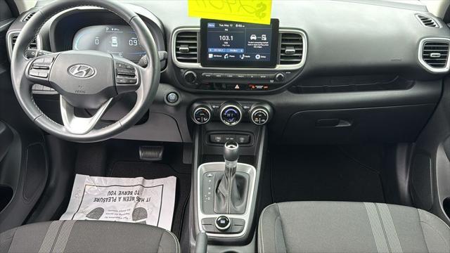 2025 Hyundai Venue SEL