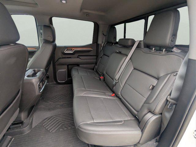 2022 GMC Sierra 1500 4WD Crew Cab Short Box Denali