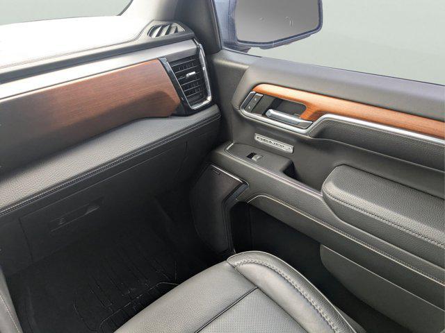2022 GMC Sierra 1500 4WD Crew Cab Short Box Denali